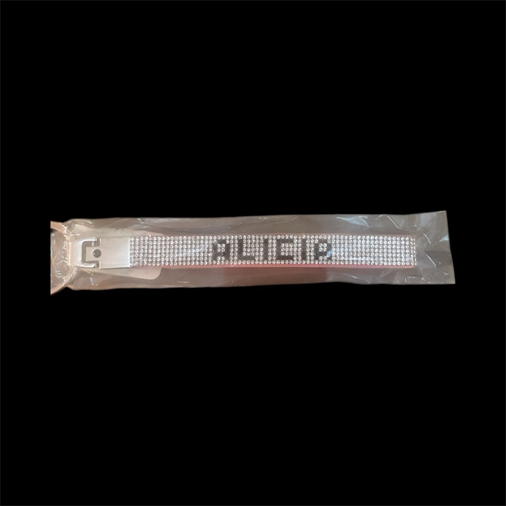 NEW Personalized Rhinestone 5.5 inch Wristlet Key Chain Key Fob “Alicia”